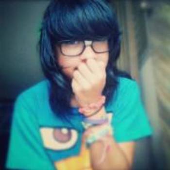 justsomehair<33 anaaromeroo11