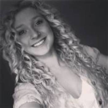 Kaylea Domingues kayleaxoxo