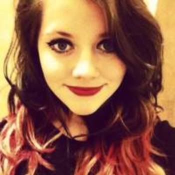 Kirsty KirstyCrossbones