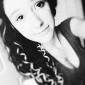 Natalie Da Silva redfooandskyblue