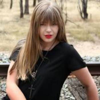 Maddie Davis maddie_moo9