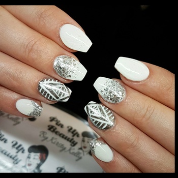 PinUpBeauty_Aus