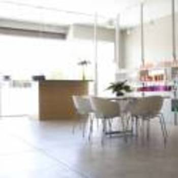 bungalow salon